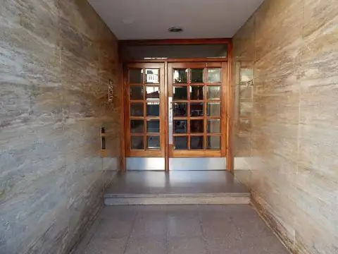 BME. MITRE 300, Piso 1