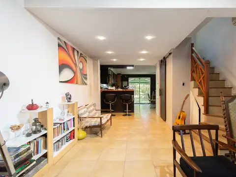 Casa 4 ambientes con 1 baño