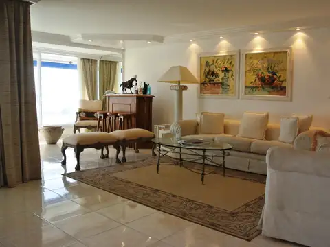 Departamento 4 ambientes con 3 baños