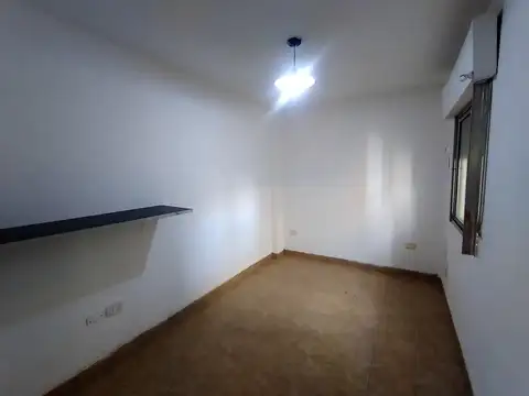 DPTO 2 AMB., EN PLANTA BAJA, INTERNO