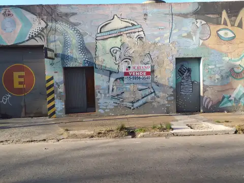 PREDIO DE 900 M2 EN QUILMES ESTE. IDEAL EMPRENDIMIENTO INMOBILIARIO O COMERCIAL.