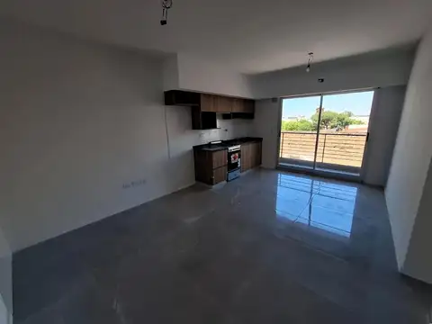 Av. Boulogne Sur Mer 1300, Piso 1