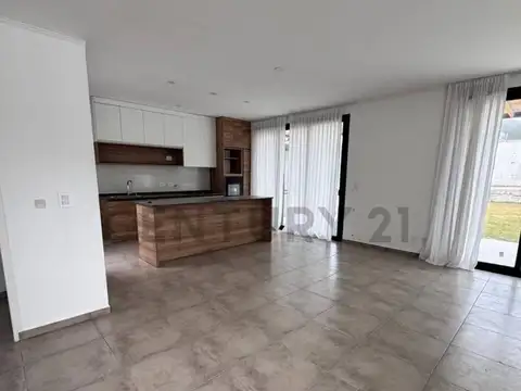 138 e/ 471 y 472 , Piso 0