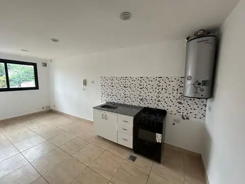 Depto Tipo Casa 2 ambientes con 1 baño