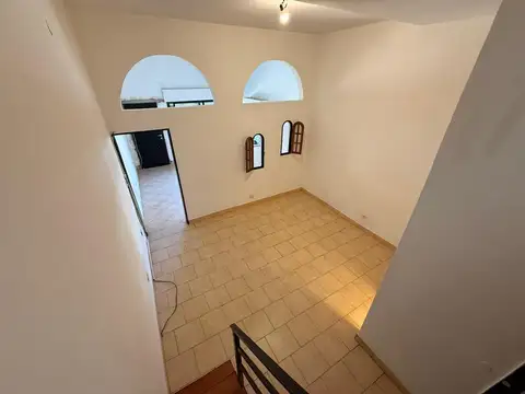 Depto Tipo Casa 2 ambientes con 1 baño
