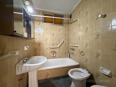 DEPARTAMENTO 3 AMBIENTES CON COCHERA