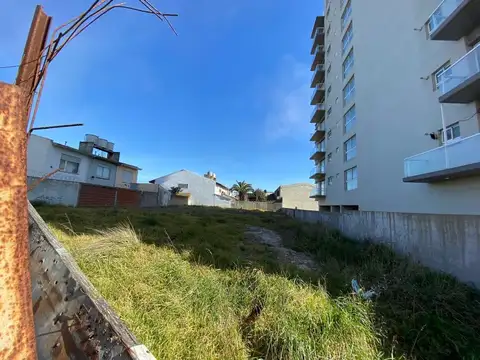 Terreno en Venta en Parque Luro, USD 350.000
