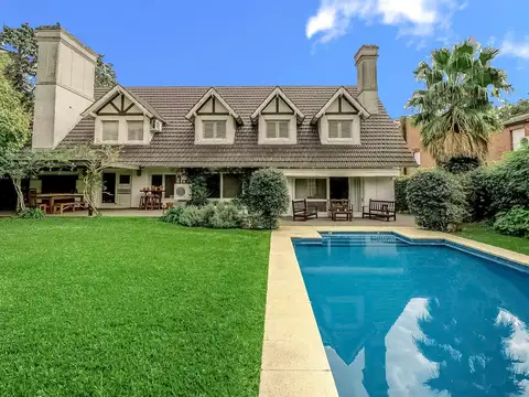 VENTA Apto Crédito - Casa en La Horqueta, San Isidro - Jardin, Parrilla, Pileta, Cochera, Luminoso