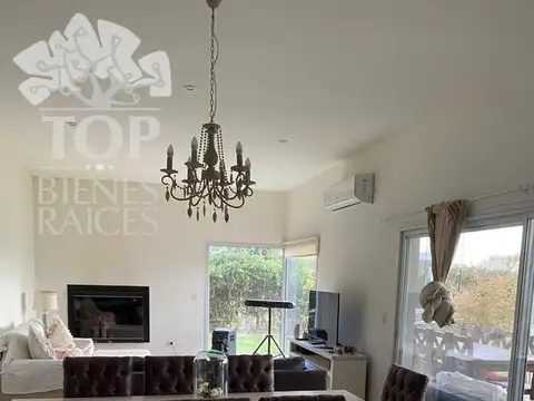 Casa en Alquiler en El Canton, USD 1.600