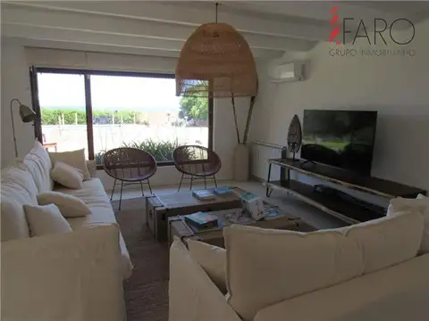 Casa en Alquiler de 4 dormitorios