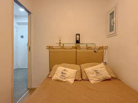 VENTA monoambiente, zona plaza Colon
