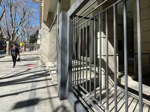 1 E ( 56 Y 57) 1179 , Piso 7