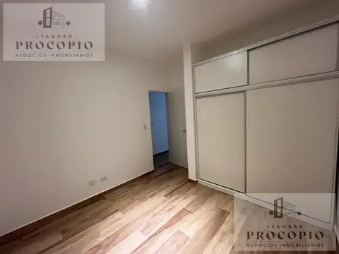 Departamento en Alquiler en Paso del Rey, $ 690.000