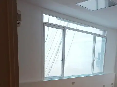 Oficina en Alquiler al Norte