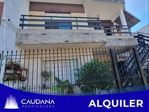 PH cuatro ambientes en alquiler en Palomar