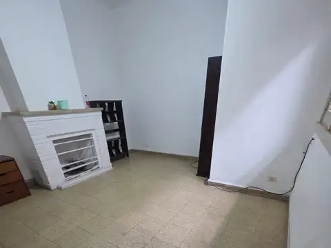 Depto Tipo Casa en Alquiler de 1 dormitorio
