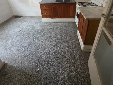 Depto Tipo Casa 2 ambientes con 1 baño