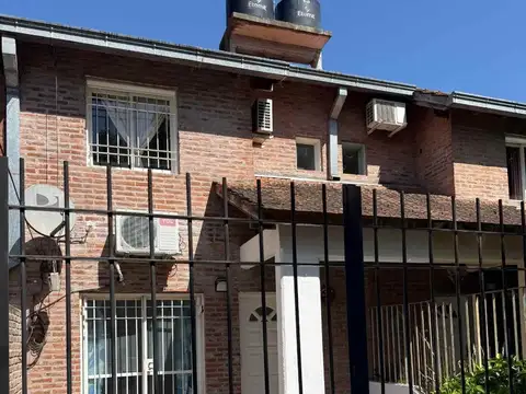 Venta duplex 3 amb con cochera en Pablo Nogues