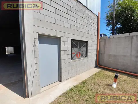 Galpon en Venta 30  mts Frente