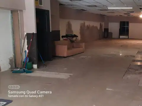 Local en Venta 60 años