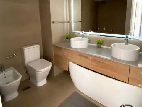 Departamento en Venta con 2 cocheras