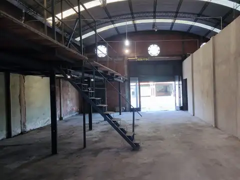 Galpon en Venta en San Miguel, USD 300.000