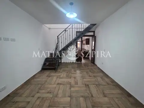 Depto Tipo Casa en Venta de 4 ambientes