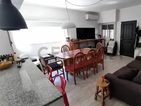 Casa 4 ambientes con 2 baños