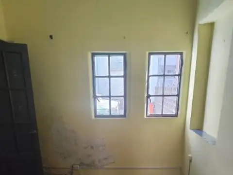 Depto Tipo Casa en Venta 110 años