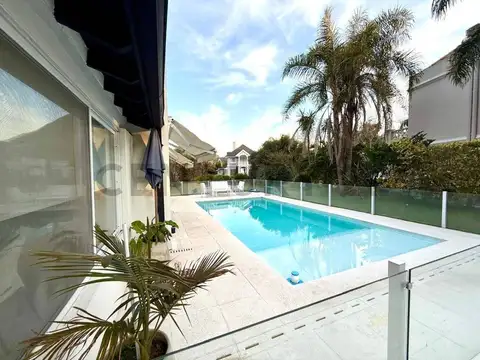 CASA EN VENTA SOLAR DEL BOSQUE CANNING - EZEIZA / 5 AMBIENTES / APTO CREDITO