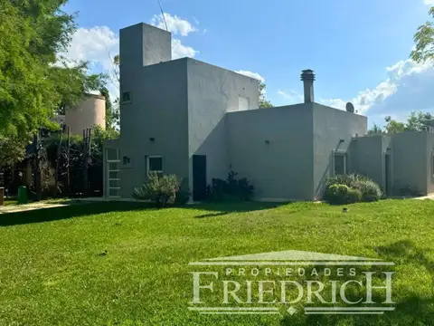 Casa en Venta en La Cesarina, USD 210.000