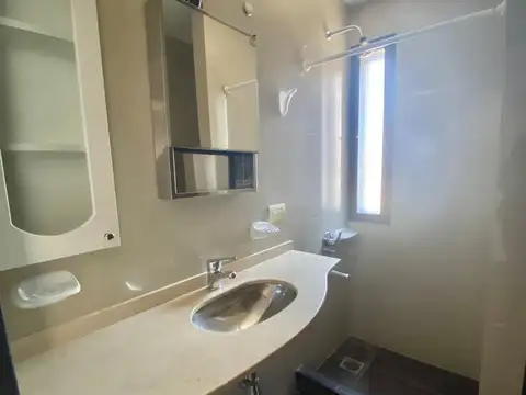 Departamento en Alquiler con 1 cocheras