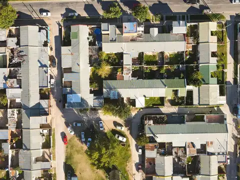 Casa 5 ambientes con 1 baño