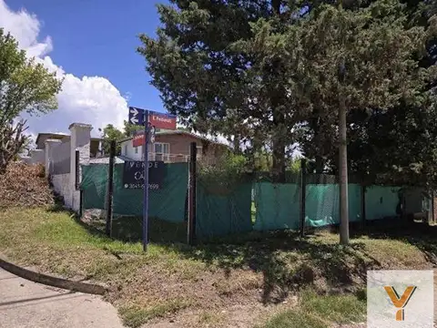 Casa en venta - 2 Dormitorios 2 Baños - Villa Carlos Paz