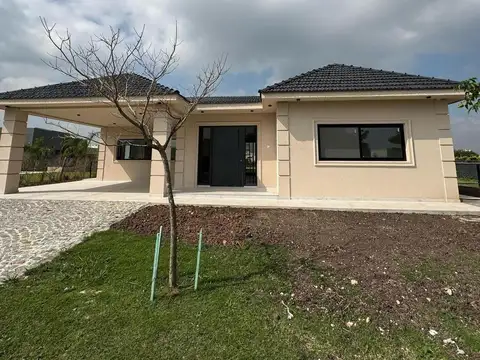 Adg. Excelente Casa En San Ramiro, Pilar Del Este