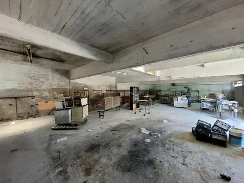 TERRENO MIXTURA 3 CON SALIDA A 2 CALLES. EXCELENTE UBICACIÓN