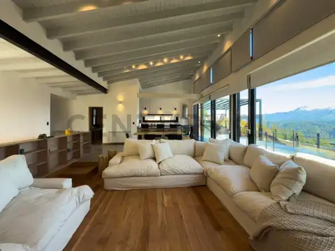 Casa en Venta en Villa la Angostura, USD 850.000