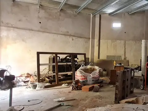 Alquiler de Galpón 100 Mt en Ciudadela, Tres de Febrero