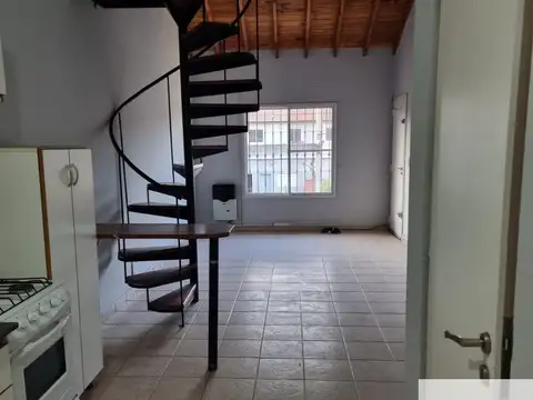 Departamento en Alquiler con 1 cocheras