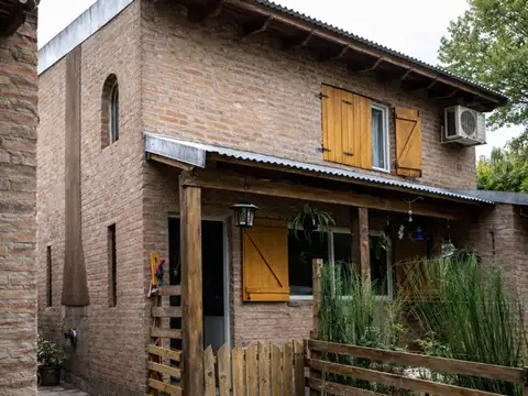 CABAÑA 2 DORMITORIOS, PARRILLA, PATIO