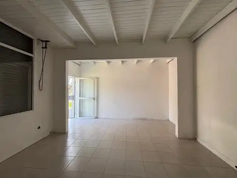 Local en Alquiler en Roldan, $ 600.000
