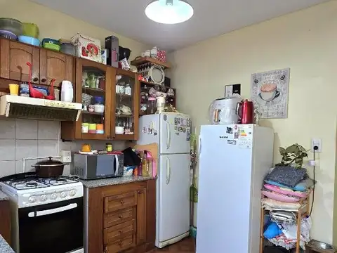 Casa 3 ambientes con 2 baños