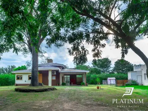 Casa en venta c/ cochera en El Prado Eco Village