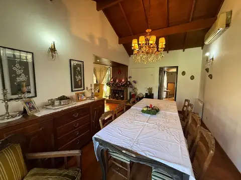 Casa 4 ambientes con 3 baños