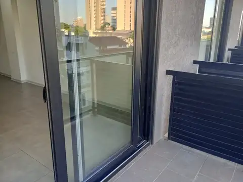 Departamento en Alquiler en Remedios de Escalada, $ 580.000