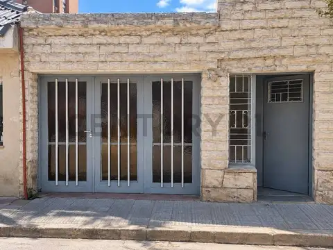 VENTA CASA DE 3 DORMITORIOS EN BARRIO GUEMES, A UNA CUADRA DE LA CAÑADA