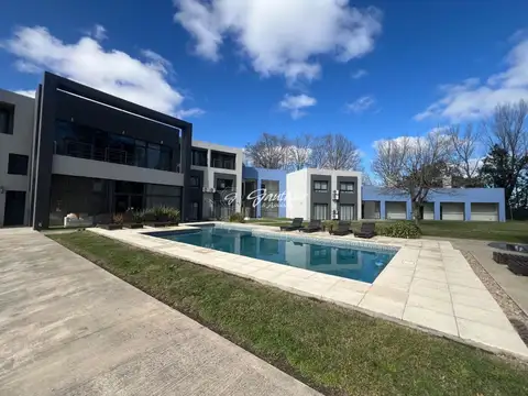 Departamento en Venta en Campana, USD 40.000