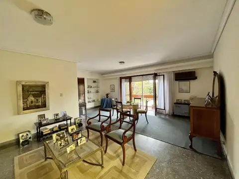 Depto Tipo Casa en Venta de 4 dormitorios