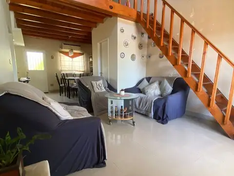 Depto Tipo Casa en Alquiler en San Justo, $ 900.000