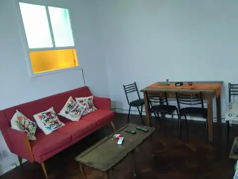 Pedernera 300, Piso 1